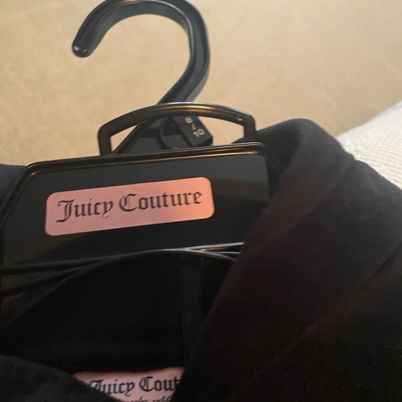 Juicy Conure 8/10 Girls/kids - Picture 2 of 9